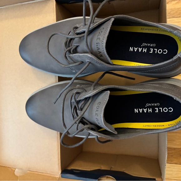 Cole haan size 10.5 new with box. - Picture 3 of 5